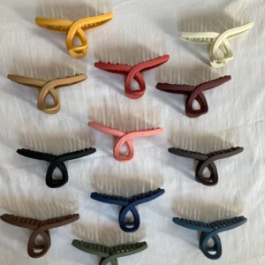 Vimaka Matte Twist Hair Clature