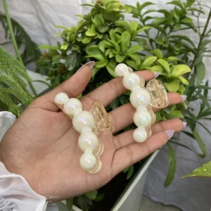 Elegant Pearl-Embellished Gold Hair Clip – Timeless Luxury Hair Accessory for Women