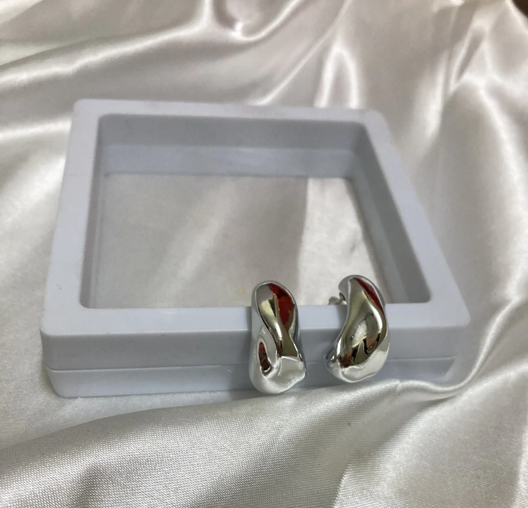 Vamika Liquid Silver Sculptural Earrings - Image 2